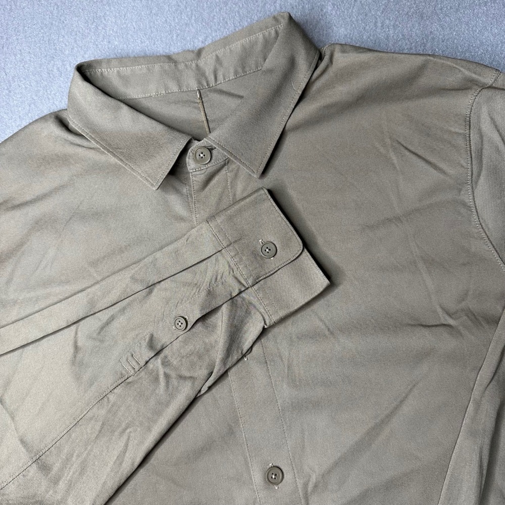 Lululemon Commission Long Sleeve Shirt XL Olive Green Button Down Tech Fabric